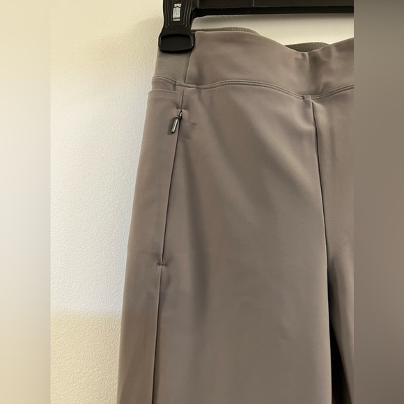 NEW Athleta Stellar Tight Legging W2. - Picture 16 of 16